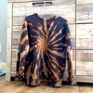 tie dye pull over